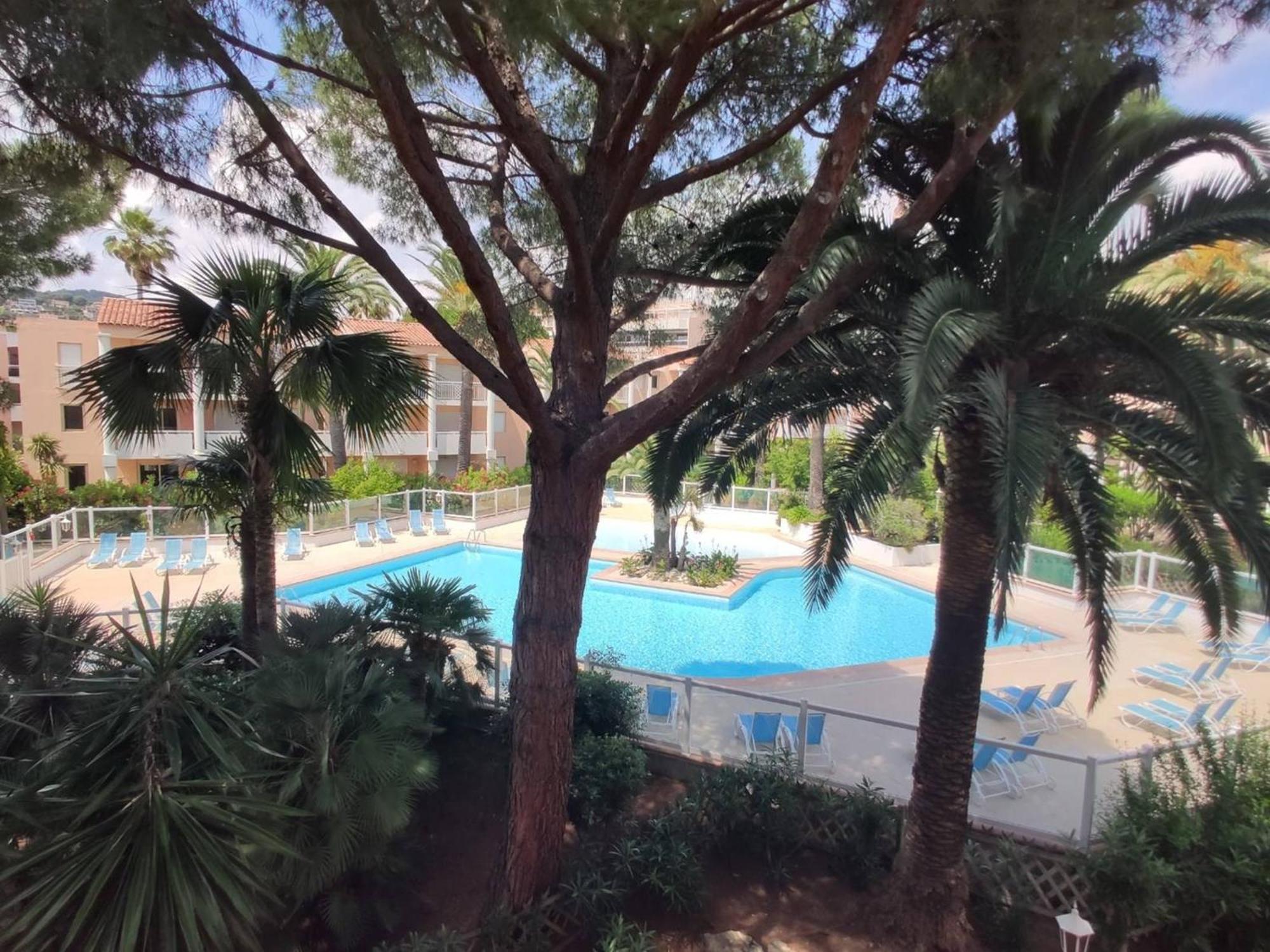 T2 Avec Piscine Et Salle De Sport, A 400M De La Plage, Parking Inclus - Golfe-Juan - Fr-1-252-140 Apartment Vallauris Luaran gambar